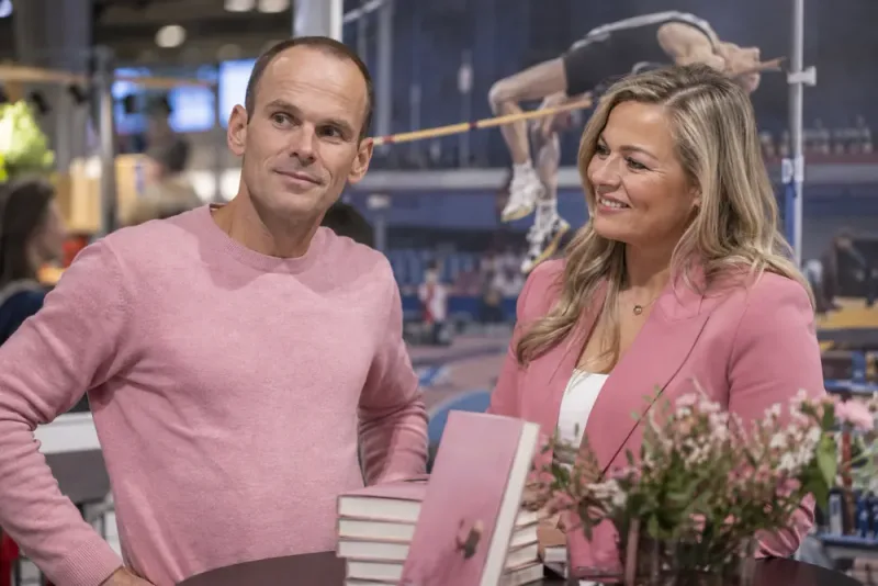 Stefan Holm skriver sportsromance med egna erfarenheter