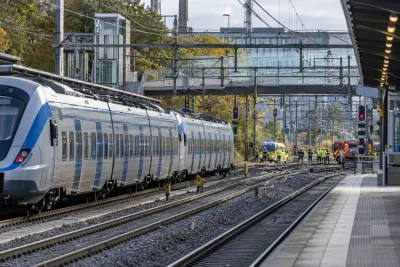 Olycka stoppar tågtrafiken vid Flemingsberg