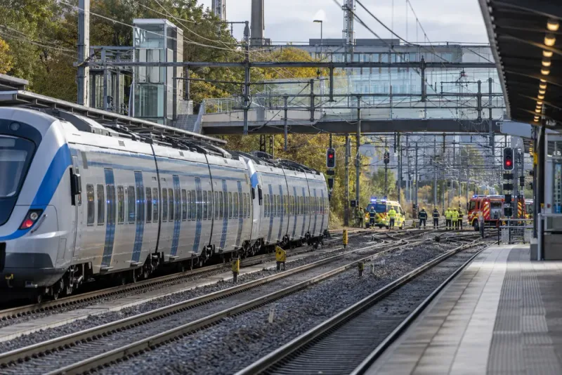 Olycka stoppar tågtrafiken vid Flemingsberg