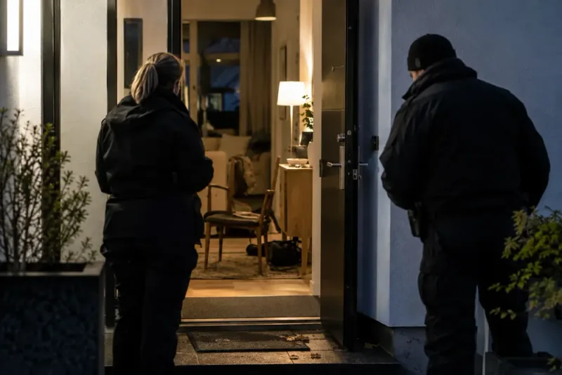 Polisen utreder misstänkta intrång hos 20 finländska politiker