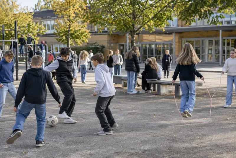 Mobilförbudet förändrar rasterna på Videdalsskolan