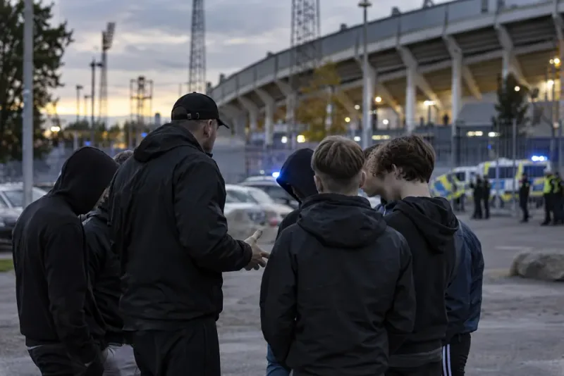 Huliganledare döms efter att ha rekryterat minderåriga till våld