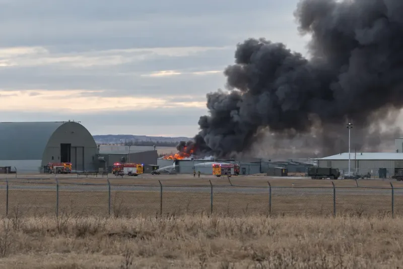 Flera döda efter brand på kanadensisk militärbas