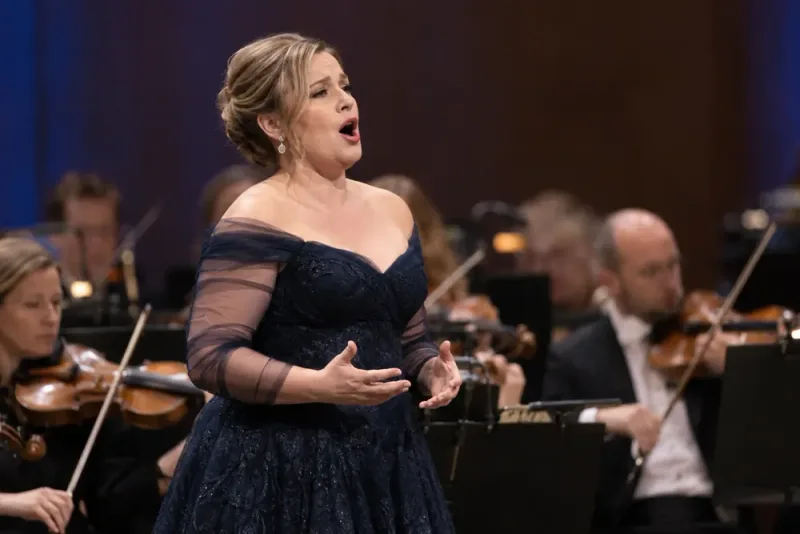 Elin Rombo samlade operastjärnor till gala mot kvinnovåld