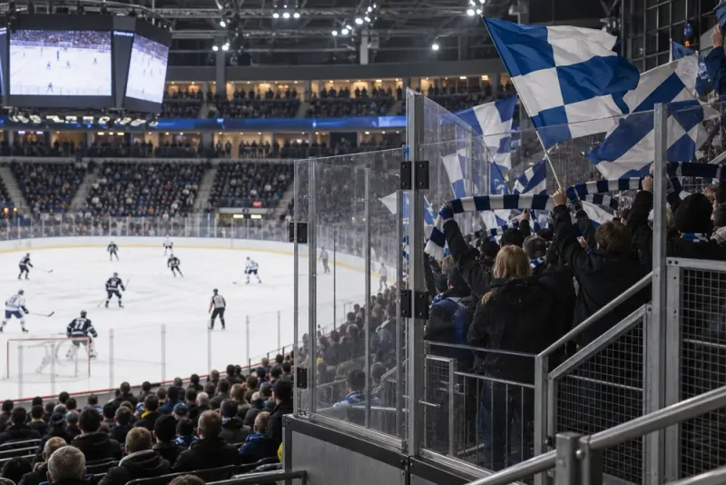 SHL:s bortasektioner får både ris och ros