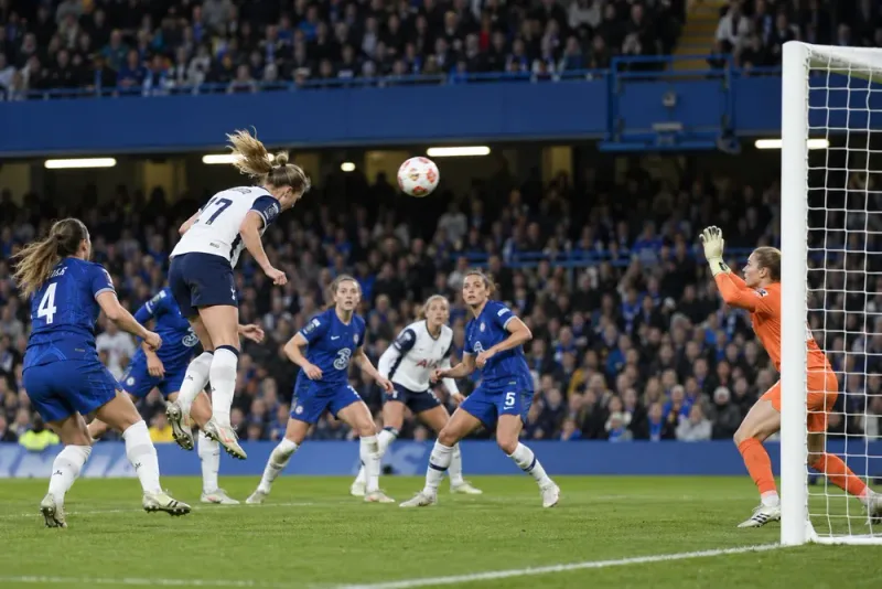 Matilda Vinberg målskytt när Tottenham bröt sviten