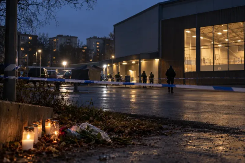 Två minderåriga anhållna för mord på ungdomsledare i Älvsjö