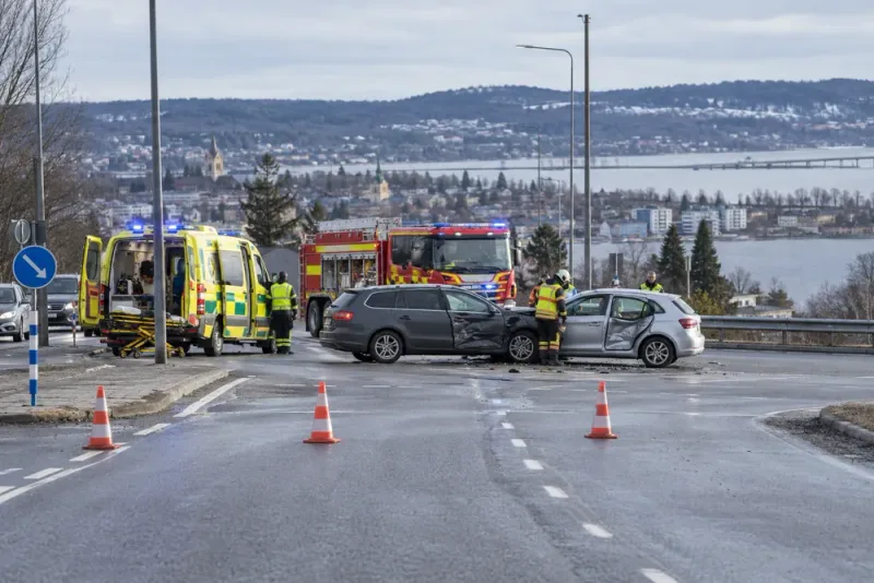 Tre personer inblandade i trafikolycka i Härnösand