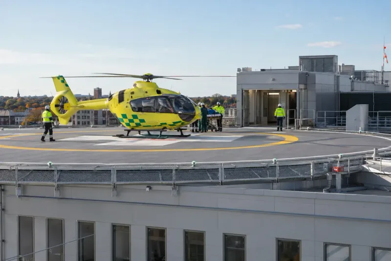 Ambulanshelikoptrar landar direkt på Gävle sjukhus tak