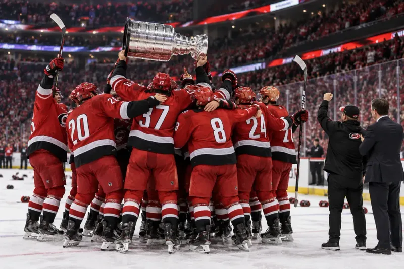 Så byggde Rod Brind’Amour Carolinas mästarlag
