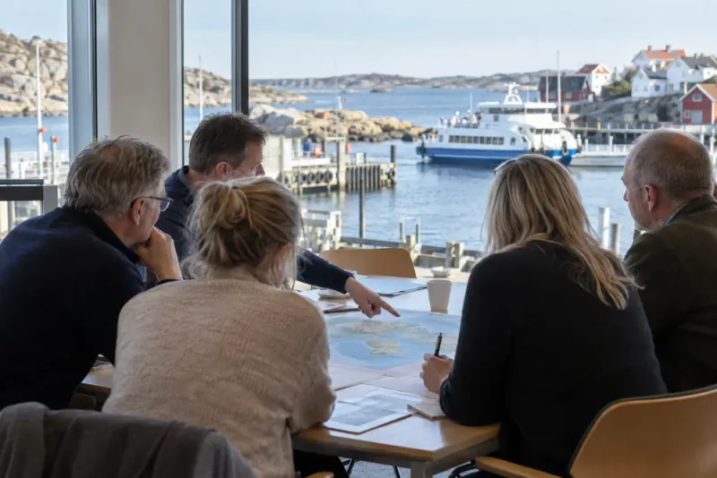 Demokratibrist pekas ut som största utmaningen för öbor