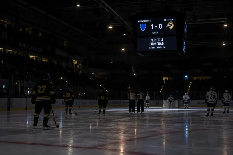 Strömavbrott stoppar BIK Karlskogas match i Nobelhallen
