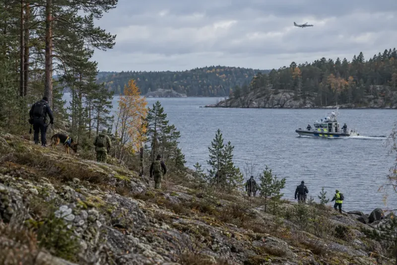 Stina försvunnen – polis och militär söker i Djäknesundet