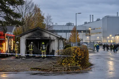 Sju barn skadade i brand – Volvo varslar 2 500