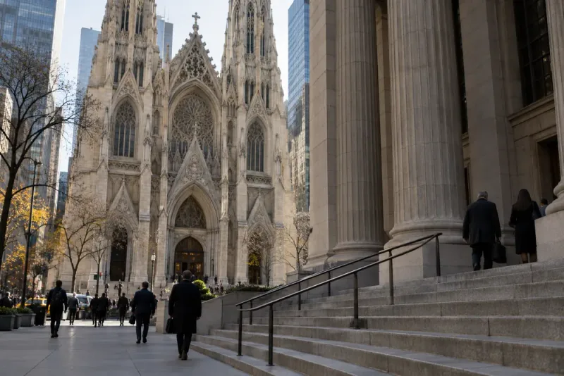 New Yorks ärkestift betalar åtta miljarder till övergreppsoffer