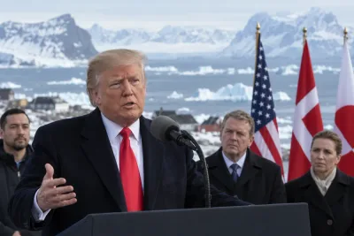 Donald Trump hävdar att Danmark överlämnat Grönland till USA