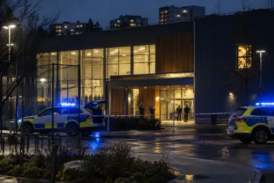 Tonårsflicka begärs häktad för medhjälp till mord