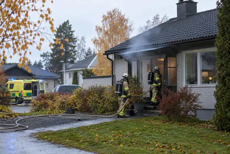 Brand vid öppen spis i Skellefteå släckt