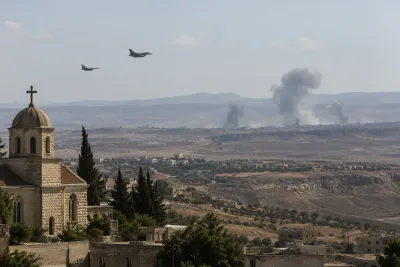 Jordaniens flygvapen bombar mål i Syrien efter kyrkattack