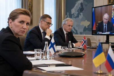 Mette Frederiksen kritiserar nordiskt samtal med Vladimir Putin