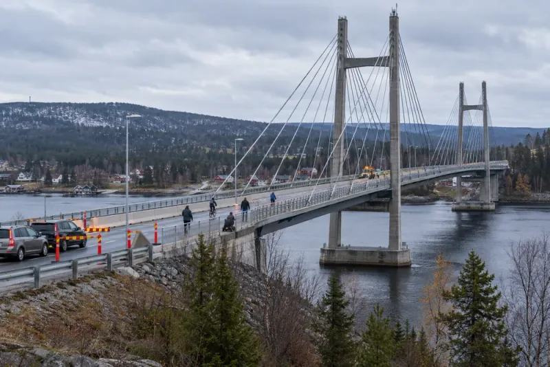 Strömsundsbron öppnas för gående – biltrafiken får vänta