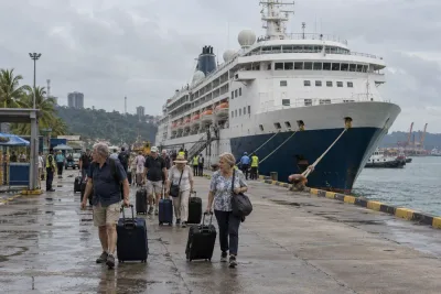 Kryssningsbolag i ekonomisk kris – 203 passagerare strandsatta
