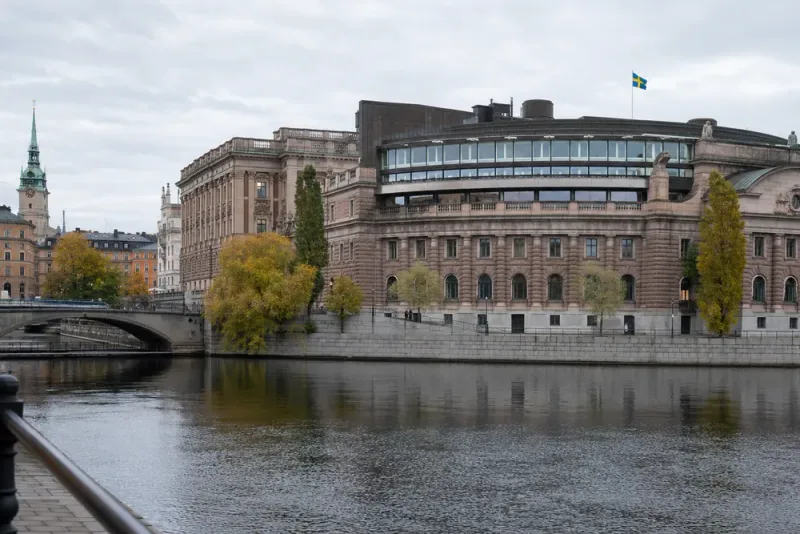Centerpartiet kräver besked från S om regeringsplanen